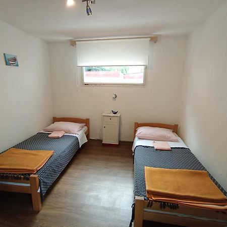 Simple Room For 2 With Bathroom Close To The Sea Kraljevica Exteriör bild